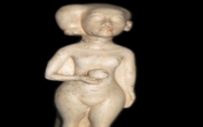 Stolen statue of Tutankhamun’s sister recovered in Cairo coffee shop