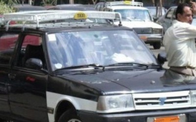 Decree bans renewing licenses for 20 year old Egypt taxis
