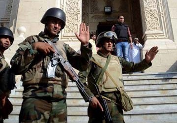Egypt tightens grip on mosques to curb Islamist dissent