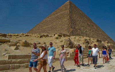 Egypt to raise tourist visa fee by $5