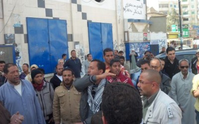 Gunmen kill 2 Egyptian policemen near Cairo