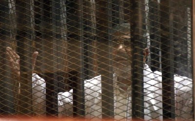 Trial of Mursi and aides over palace clashes resumes