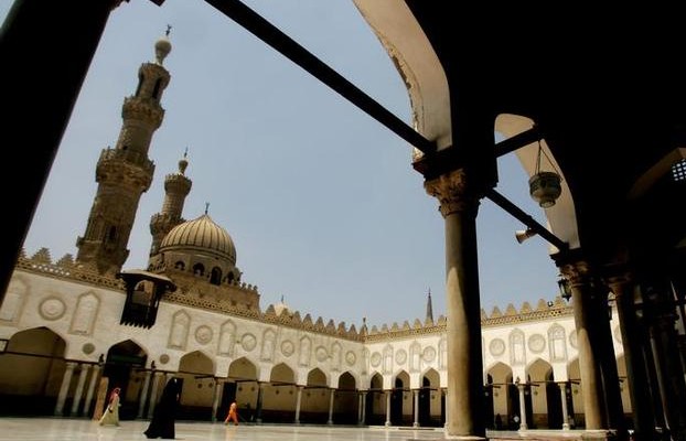 Endowments ministry closely monitors Friday sermons