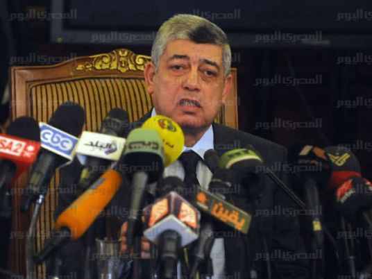 Policeman accused of freeing dangerous inmates confesses to gross negligence