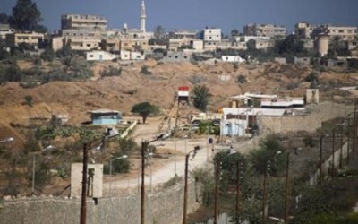 Egypt army digs trench along Gaza border to prevent smuggling: Reuters