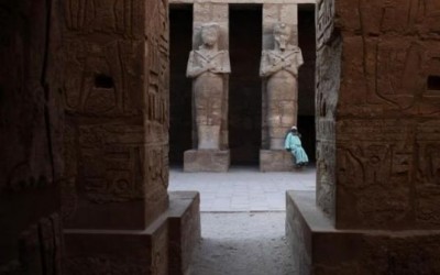 UPDATE Suicide bomber attacks tourist site in Luxor, four Egyptians wounded